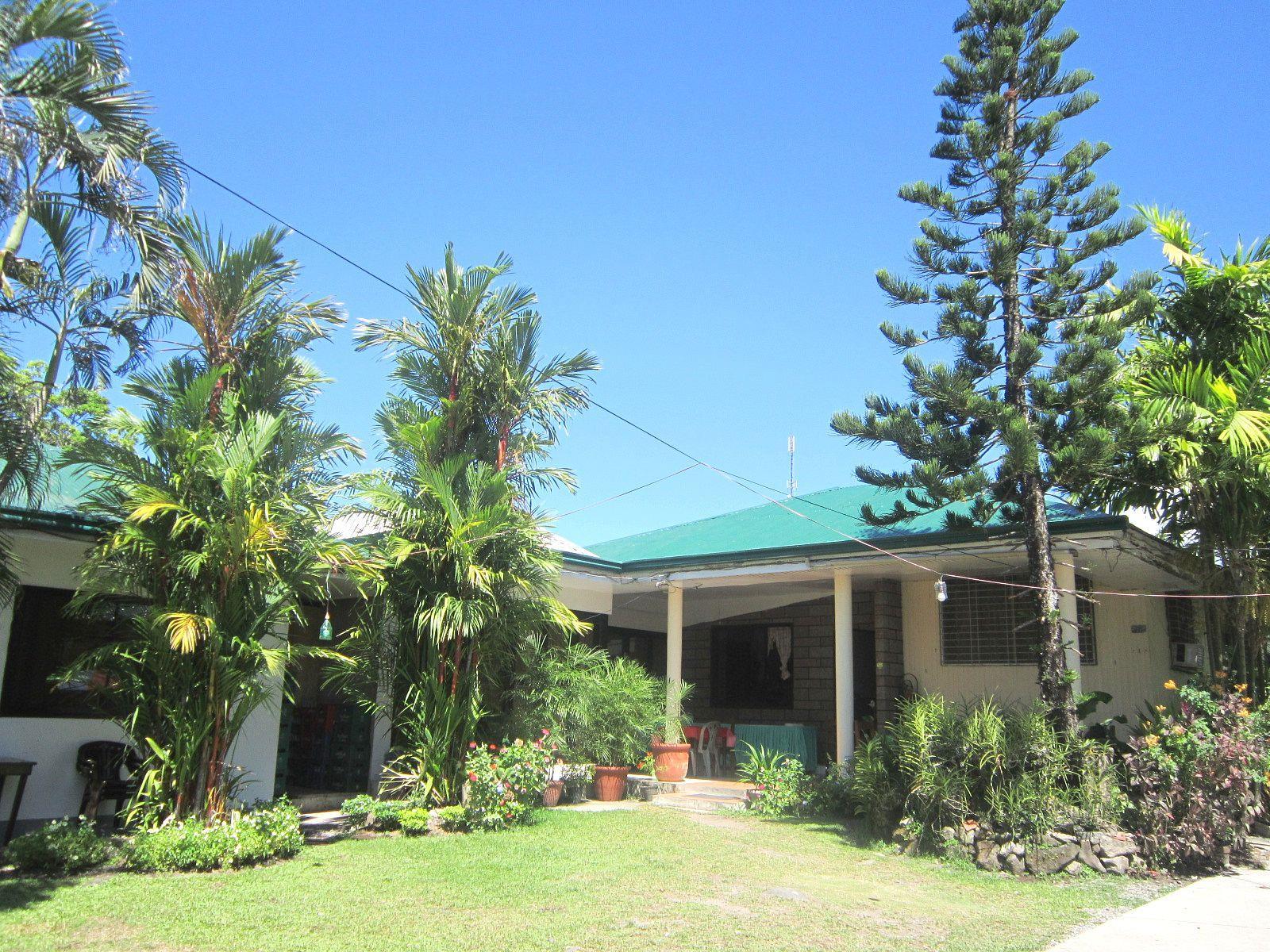 Khu vực xung quanh