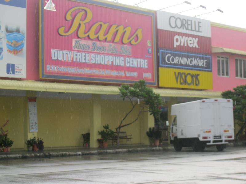 Nơi tham quan gần đây