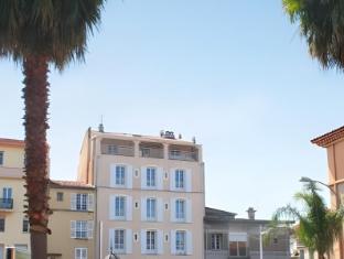 Ngoại cảnh khách sạn