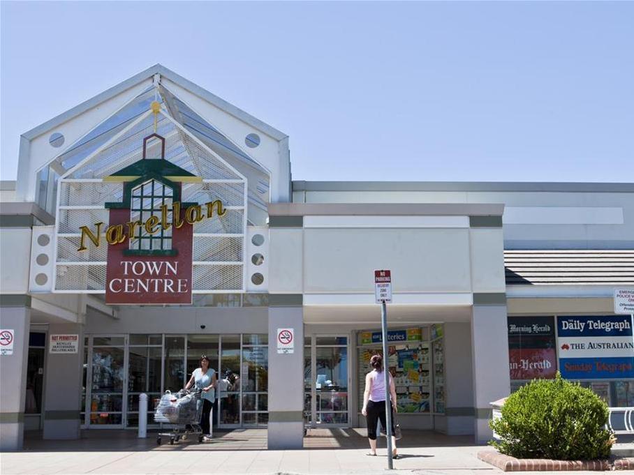 Khu vực xung quanh