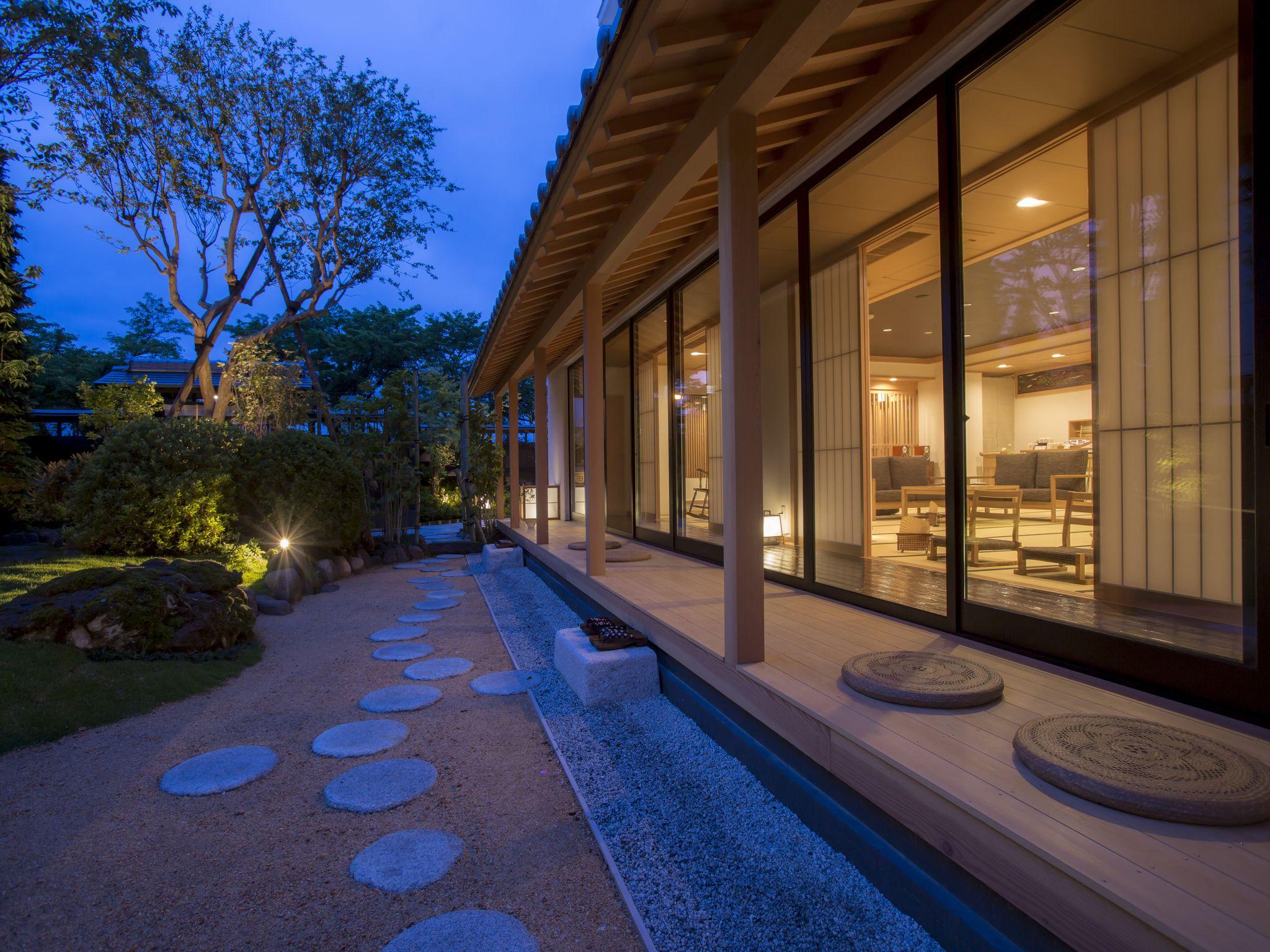 Ngoại cảnh khách sạn