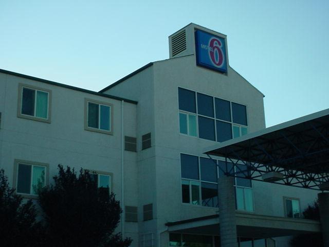 Ngoại cảnh khách sạn