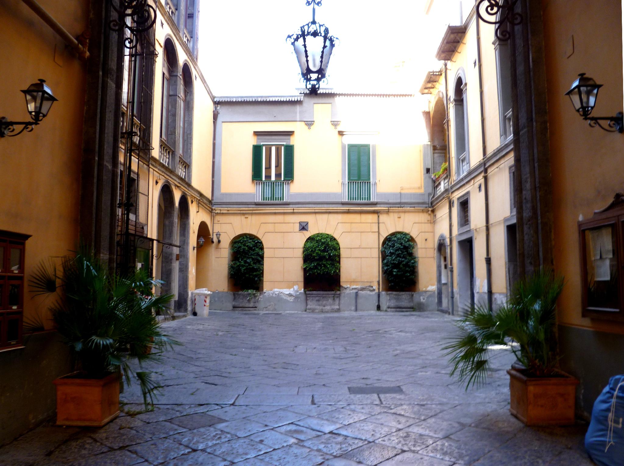 Ngoại cảnh khách sạn