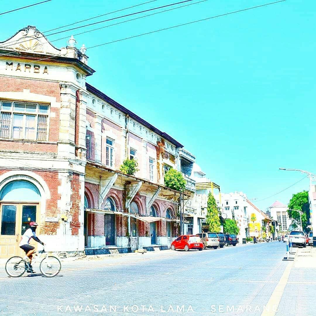 Nơi tham quan gần đây