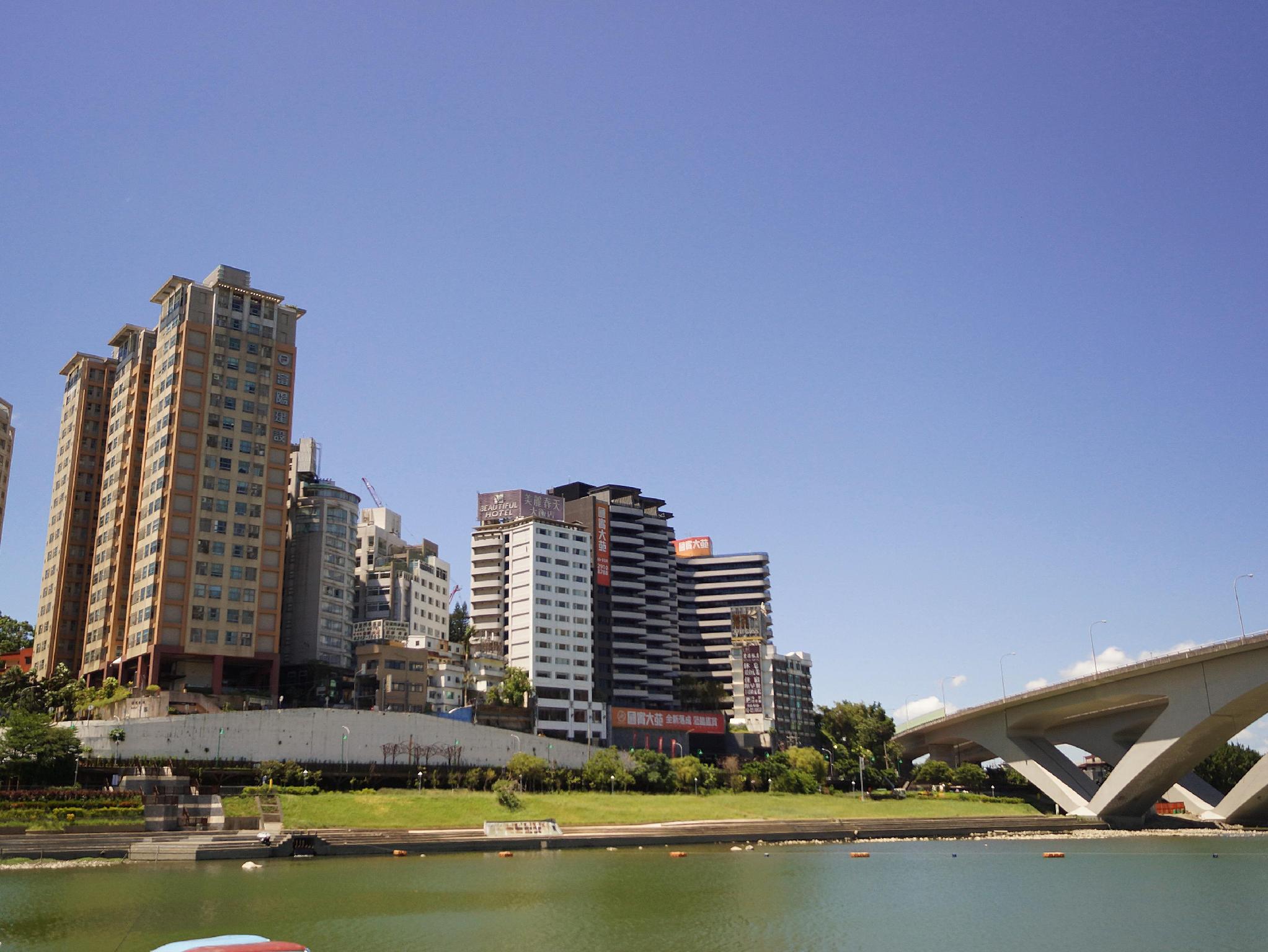 Ngoại cảnh khách sạn