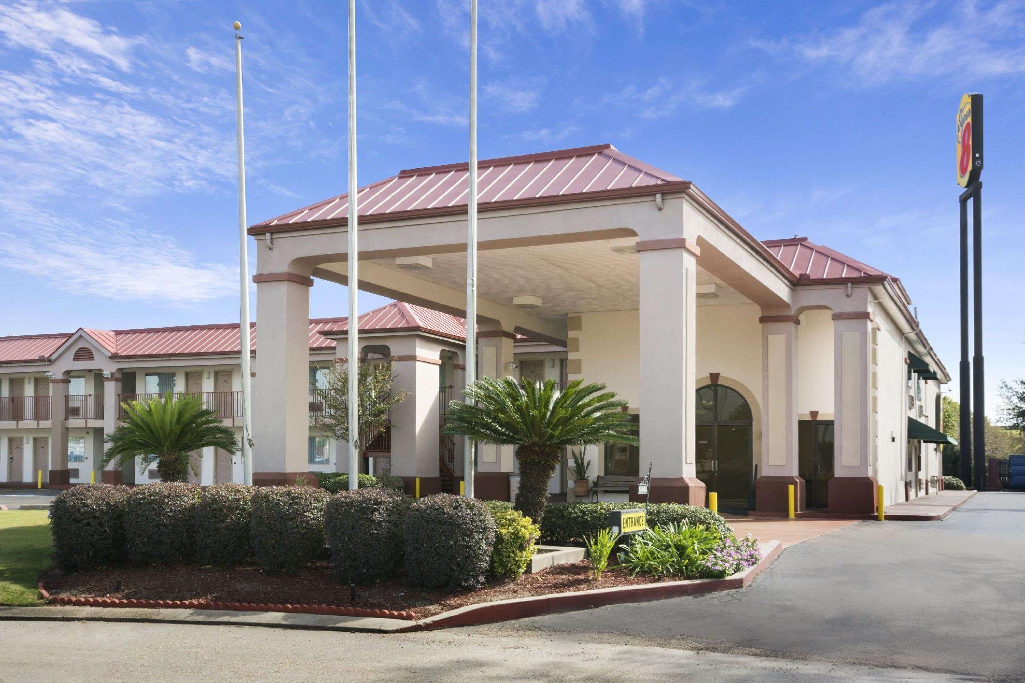 Ngoại cảnh khách sạn