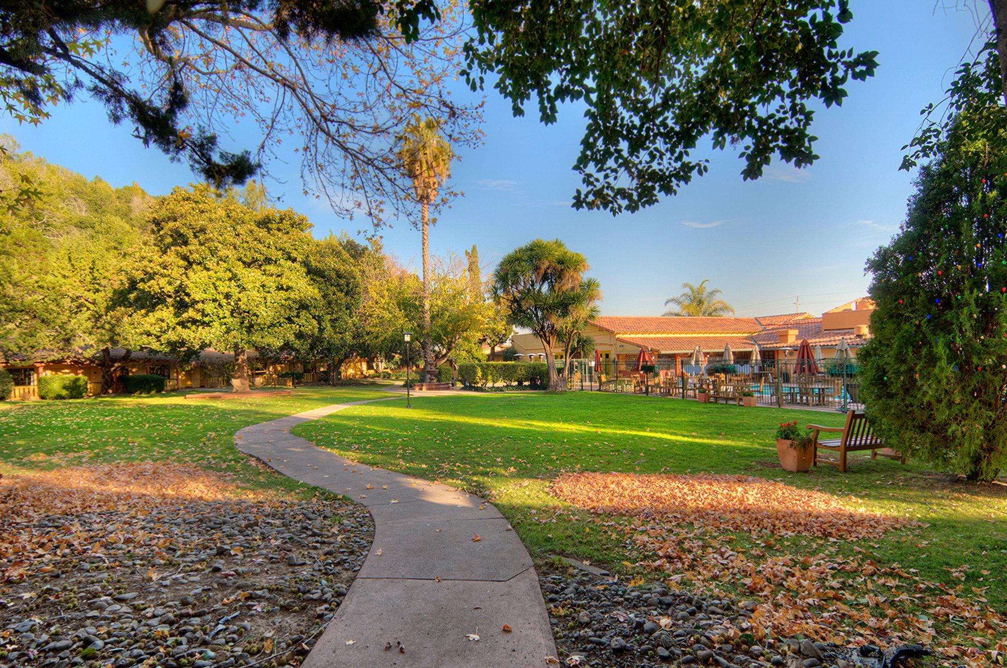 Ngoại cảnh khách sạn