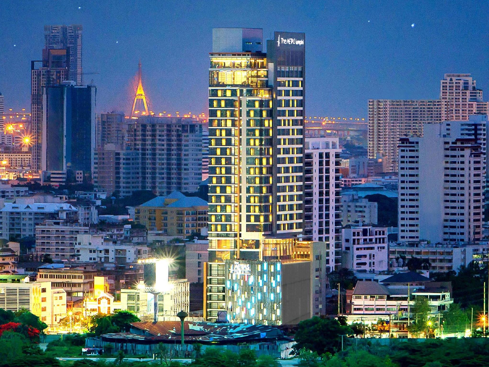 Ngoại cảnh khách sạn