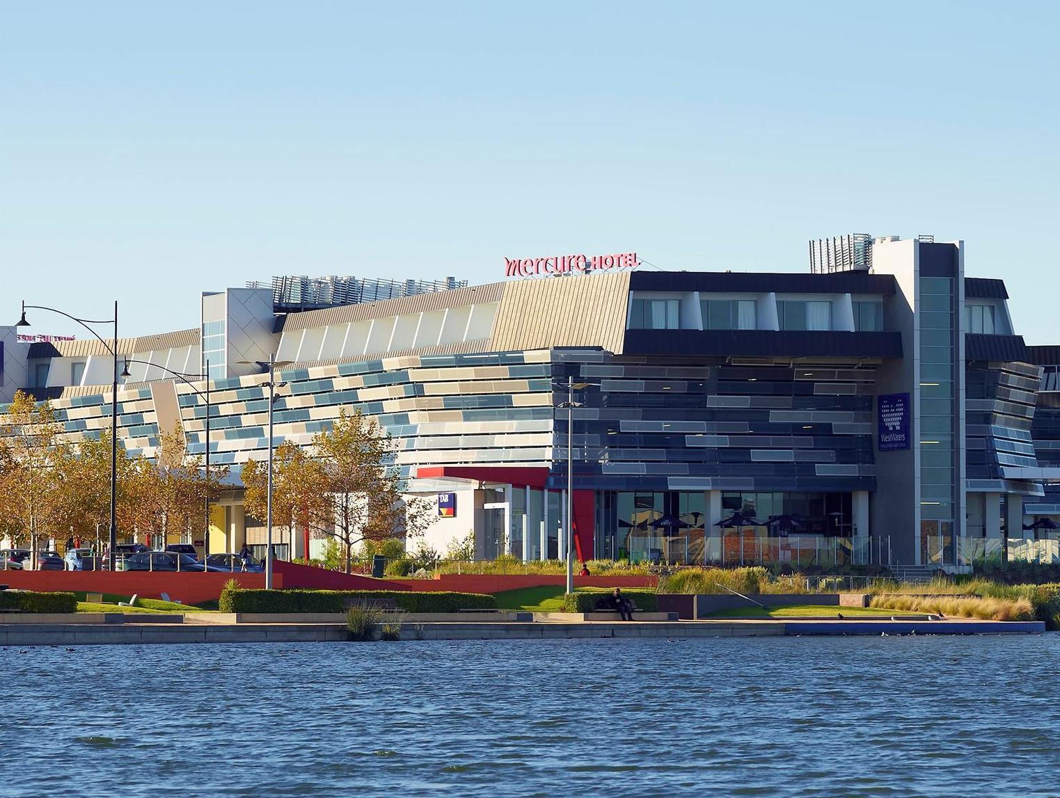 Ngoại cảnh khách sạn