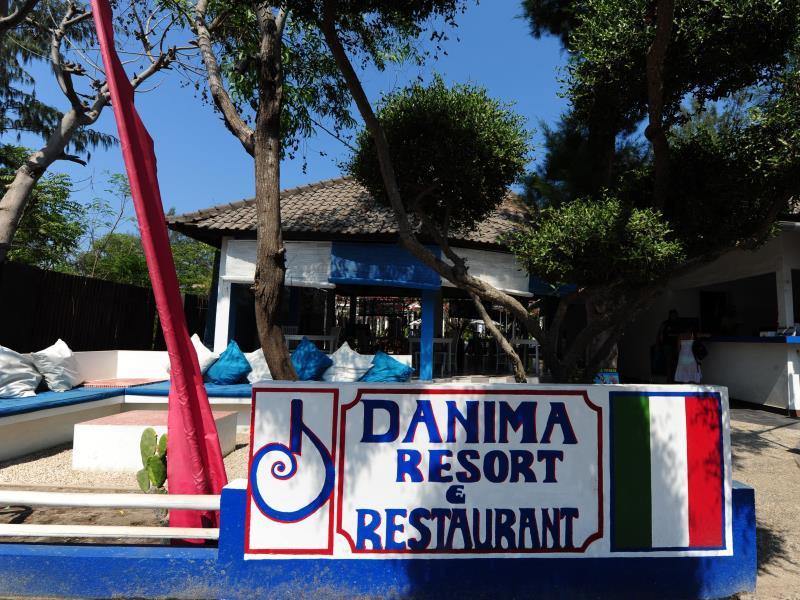 Ngoại cảnh khách sạn