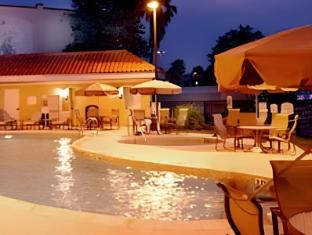 Ngoại cảnh khách sạn