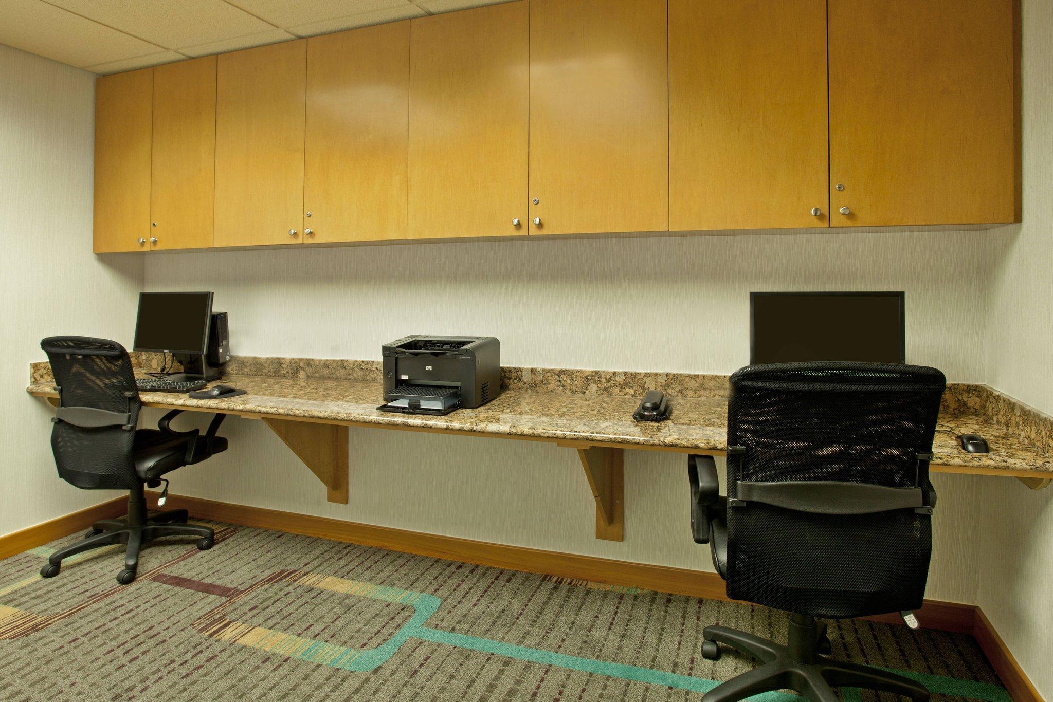 Trung tâm hội nghị