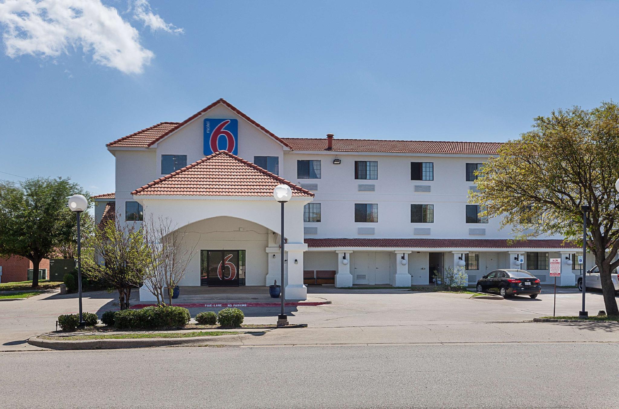 Ngoại cảnh khách sạn