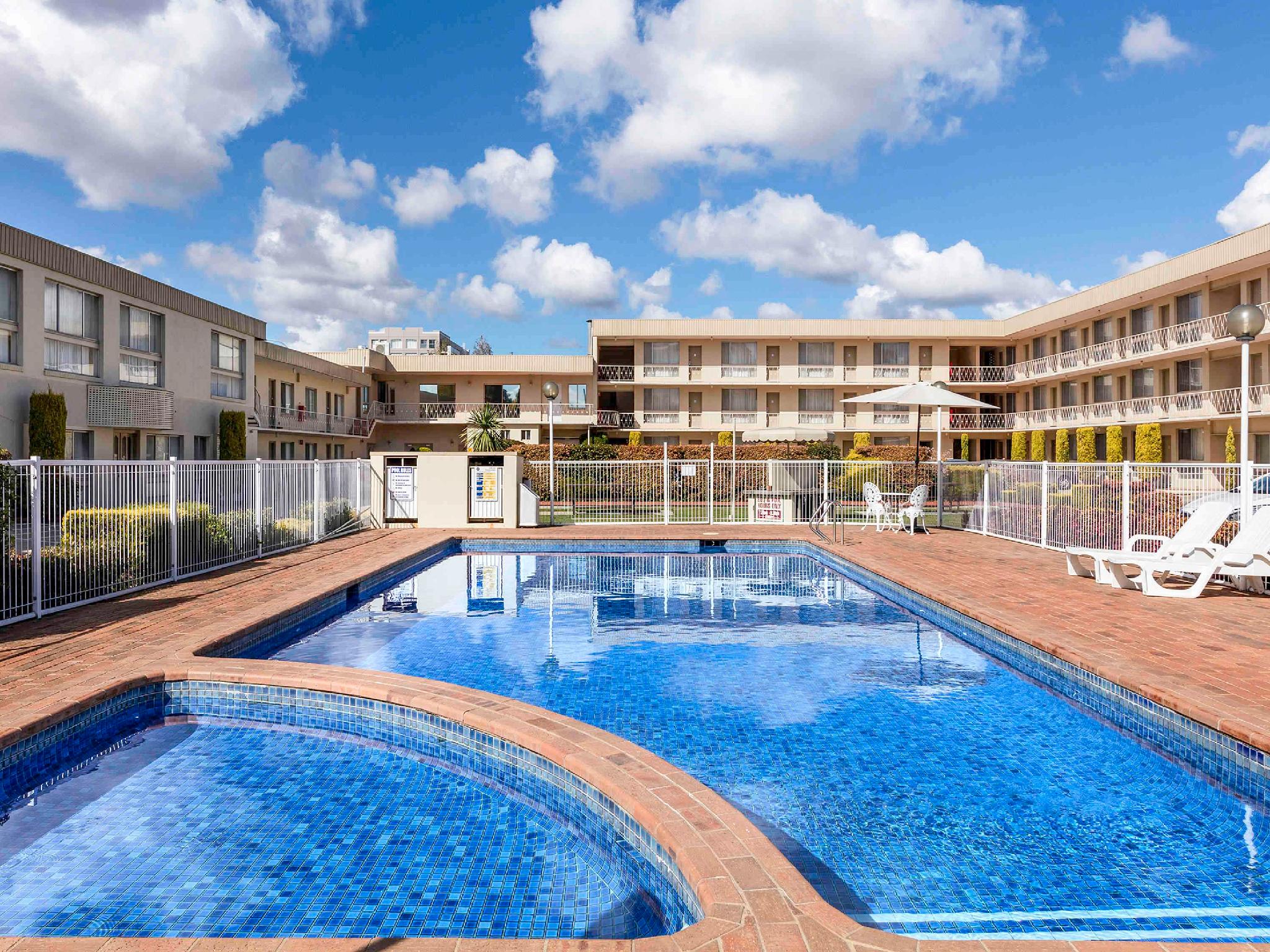 Ngoại cảnh khách sạn