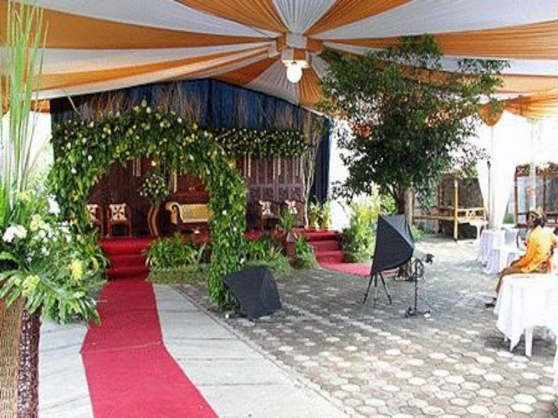 Ngoại cảnh khách sạn