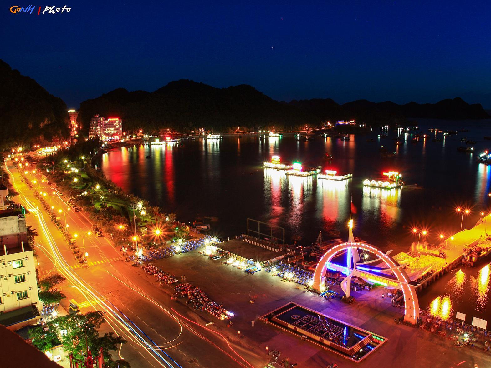 Nơi tham quan gần đây