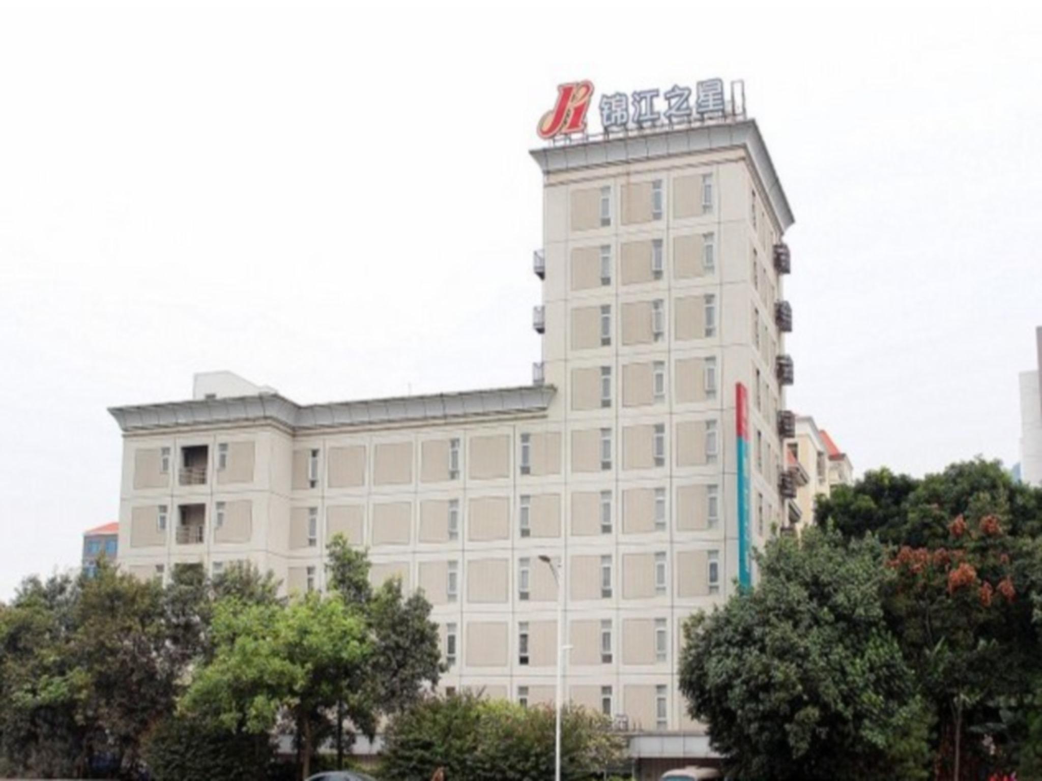 Ngoại cảnh khách sạn