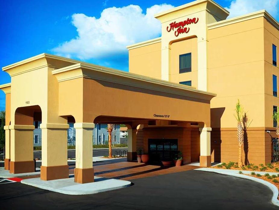 Ngoại cảnh khách sạn