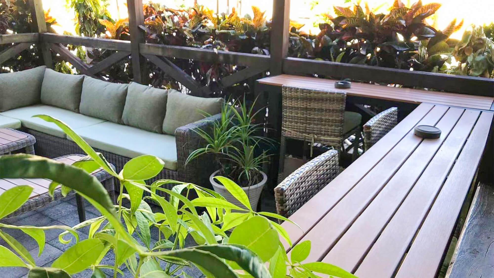 Khu vực hút thuốc