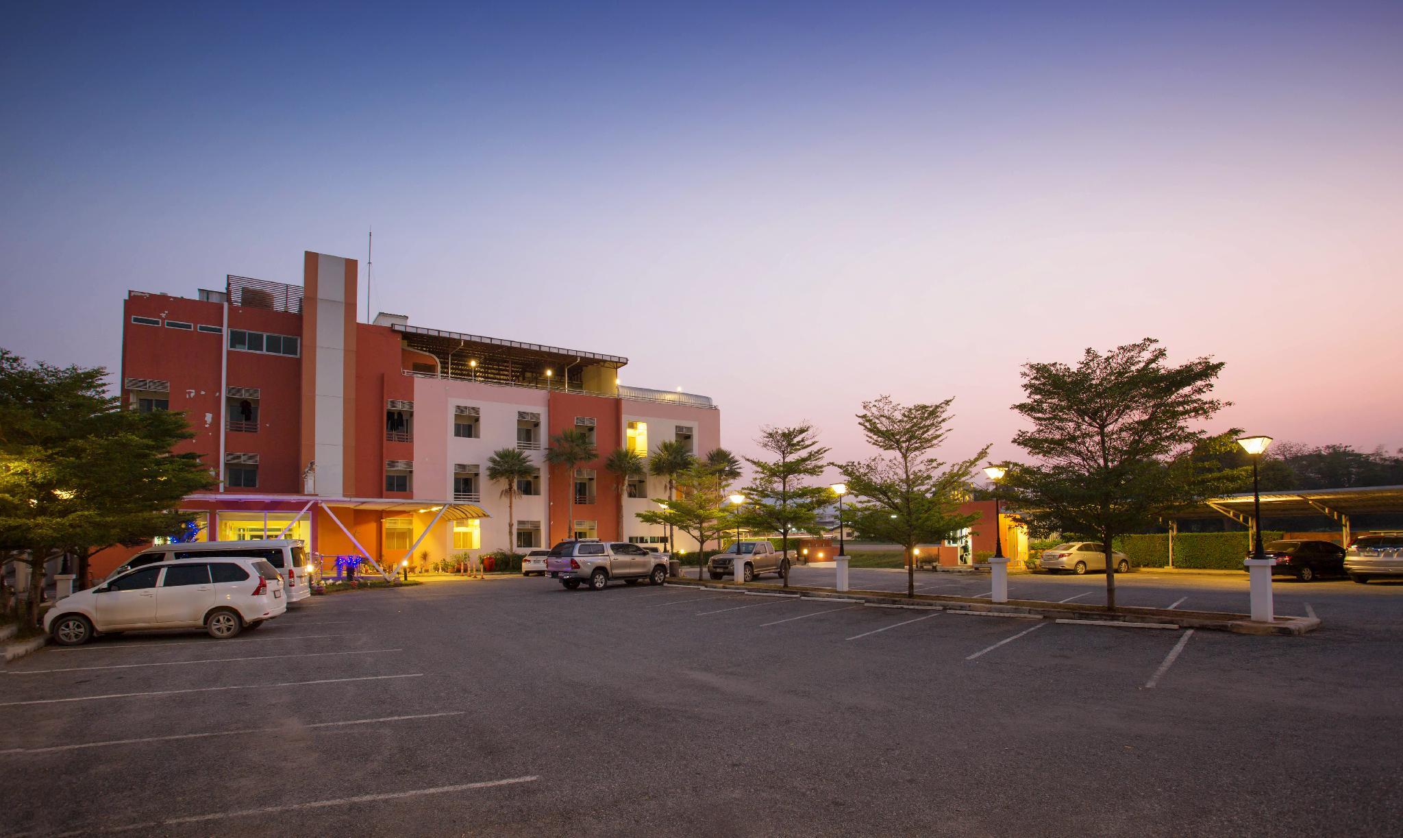 Ngoại cảnh khách sạn