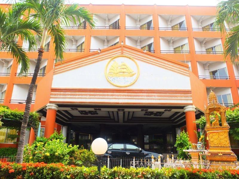 Ngoại cảnh khách sạn