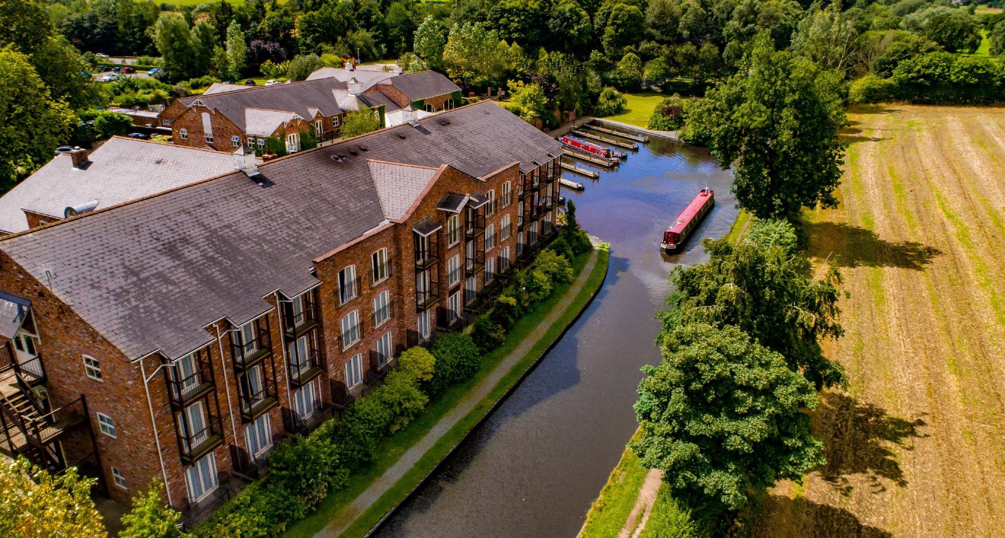 Ngoại cảnh khách sạn