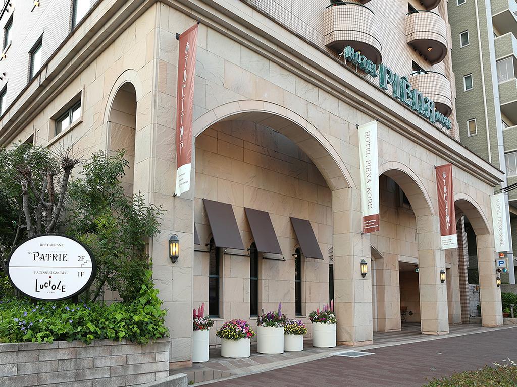 Ngoại cảnh khách sạn