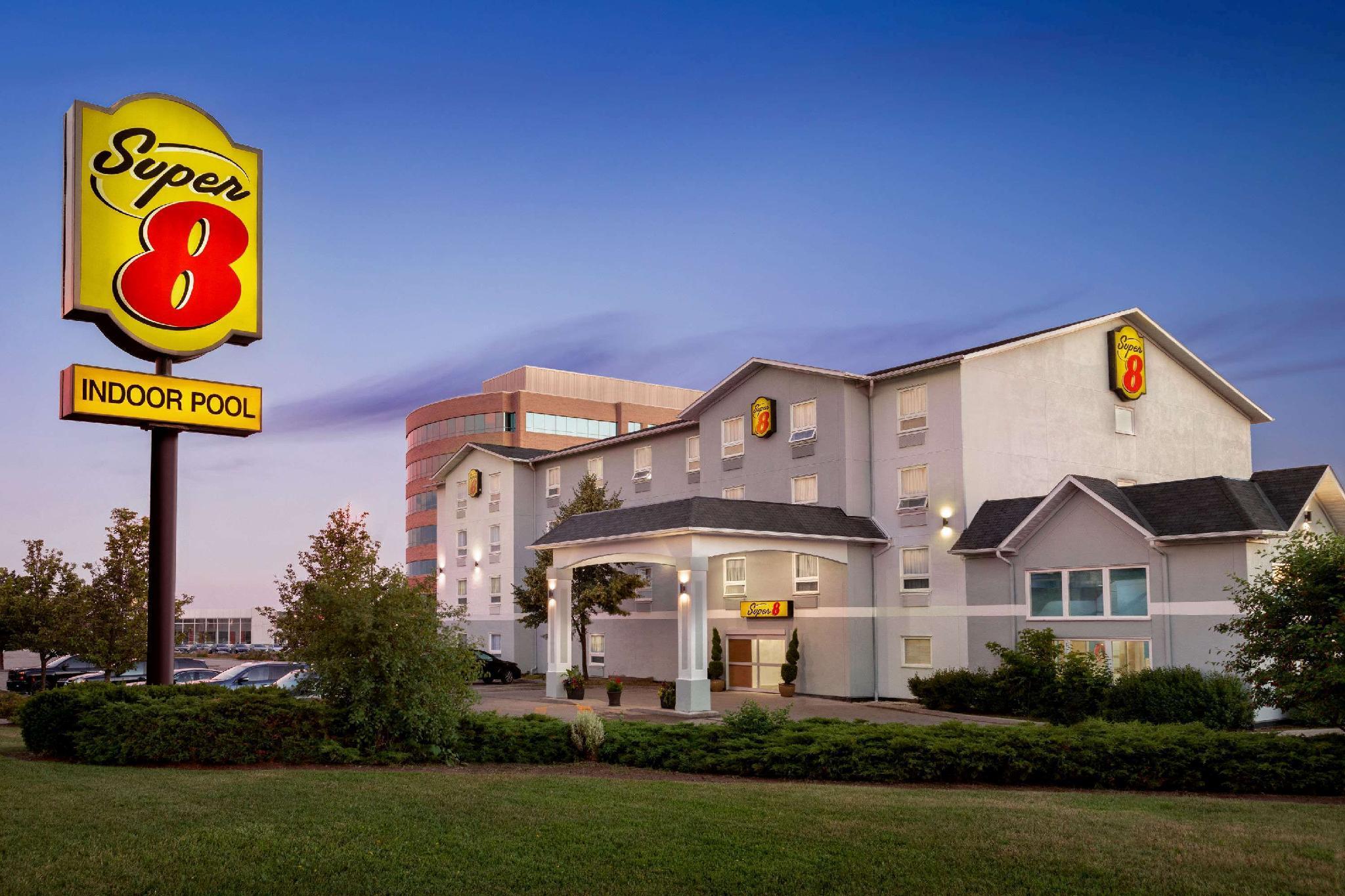 Ngoại cảnh khách sạn