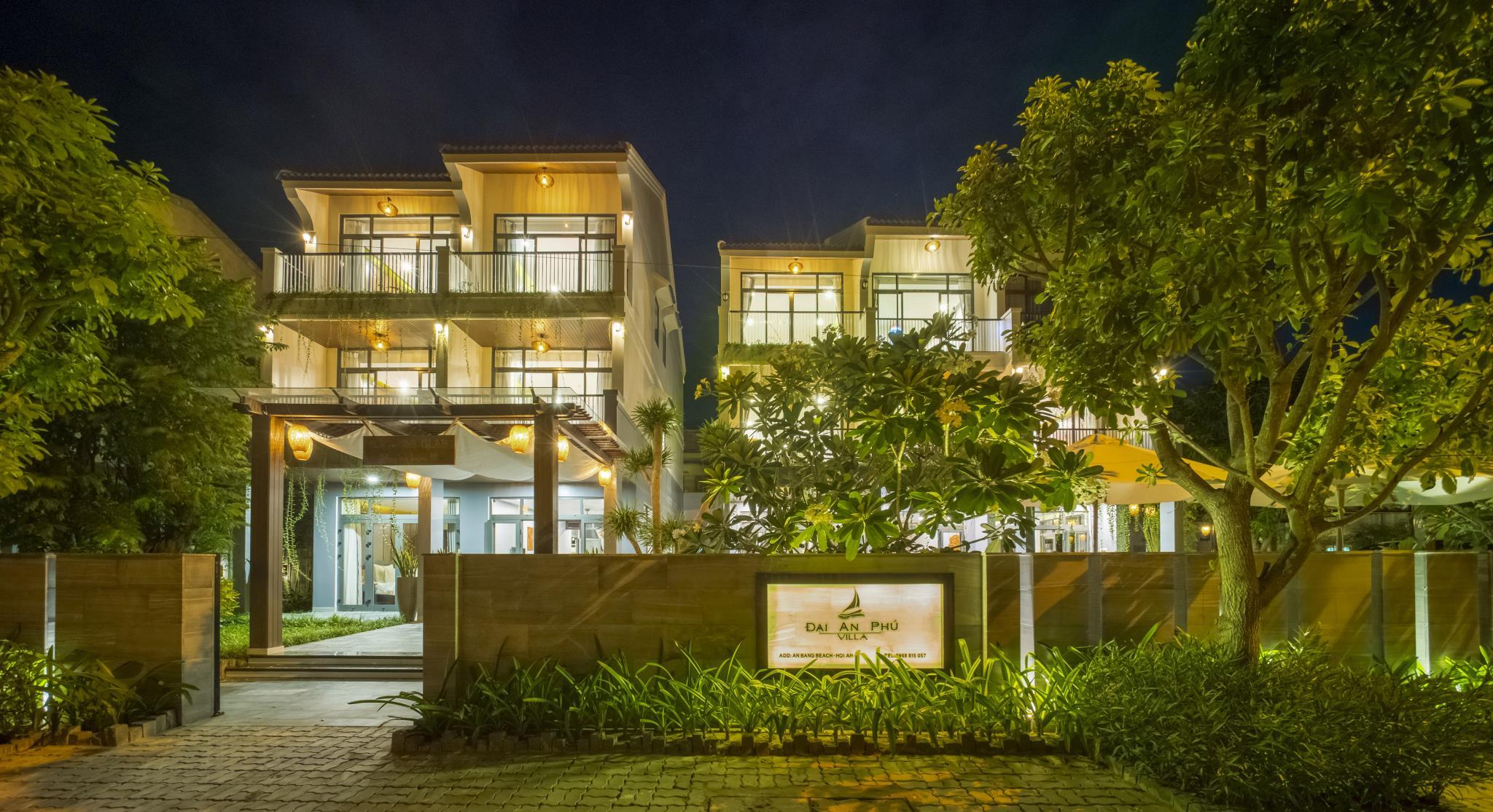 Ngoại cảnh khách sạn