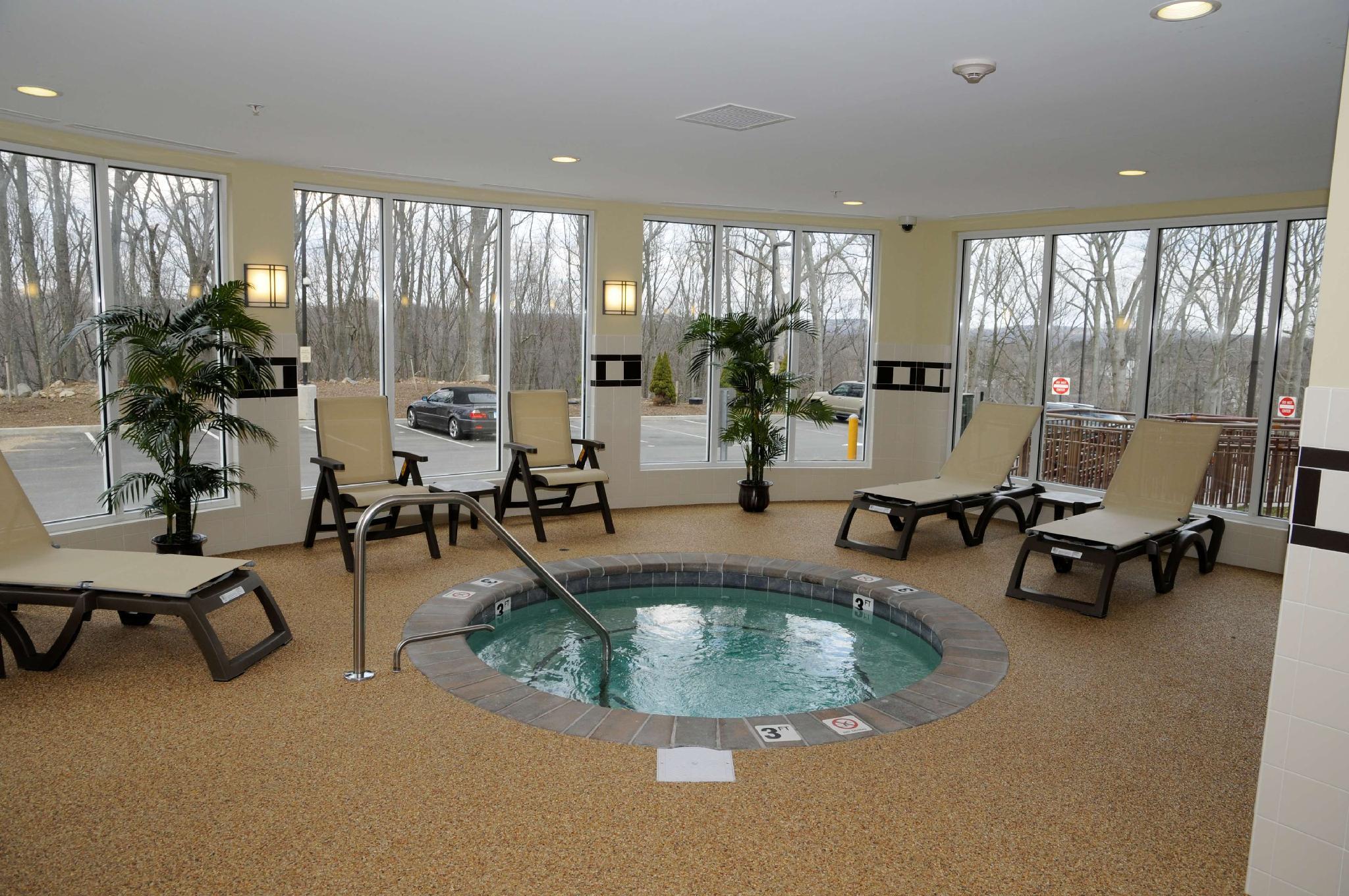 Bồn tắm nước nóng