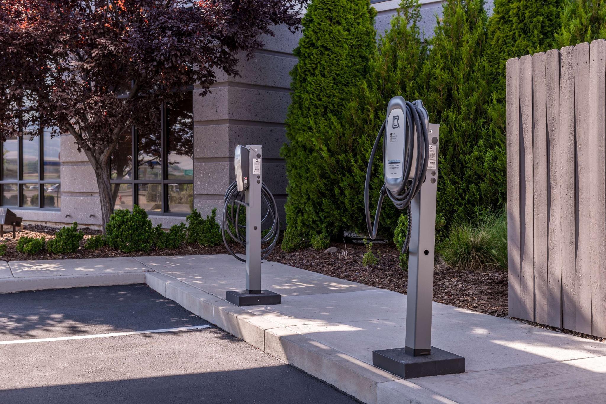 Ngoại cảnh khách sạn