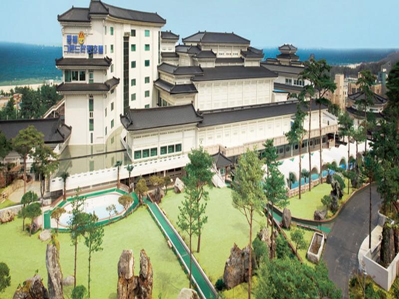 Ngoại cảnh khách sạn