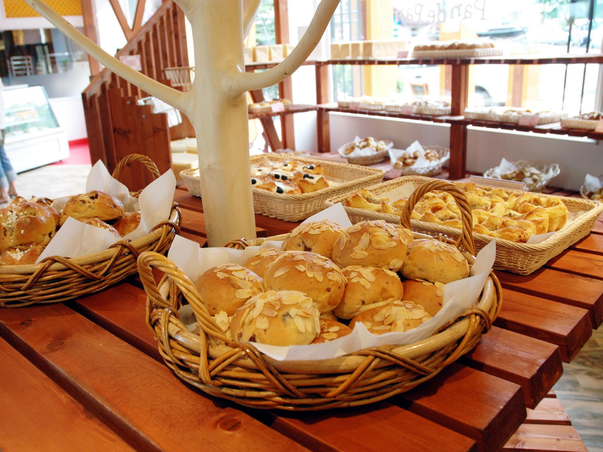 Khu vực xung quanh