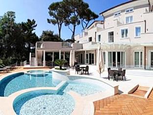 Ngoại cảnh khách sạn