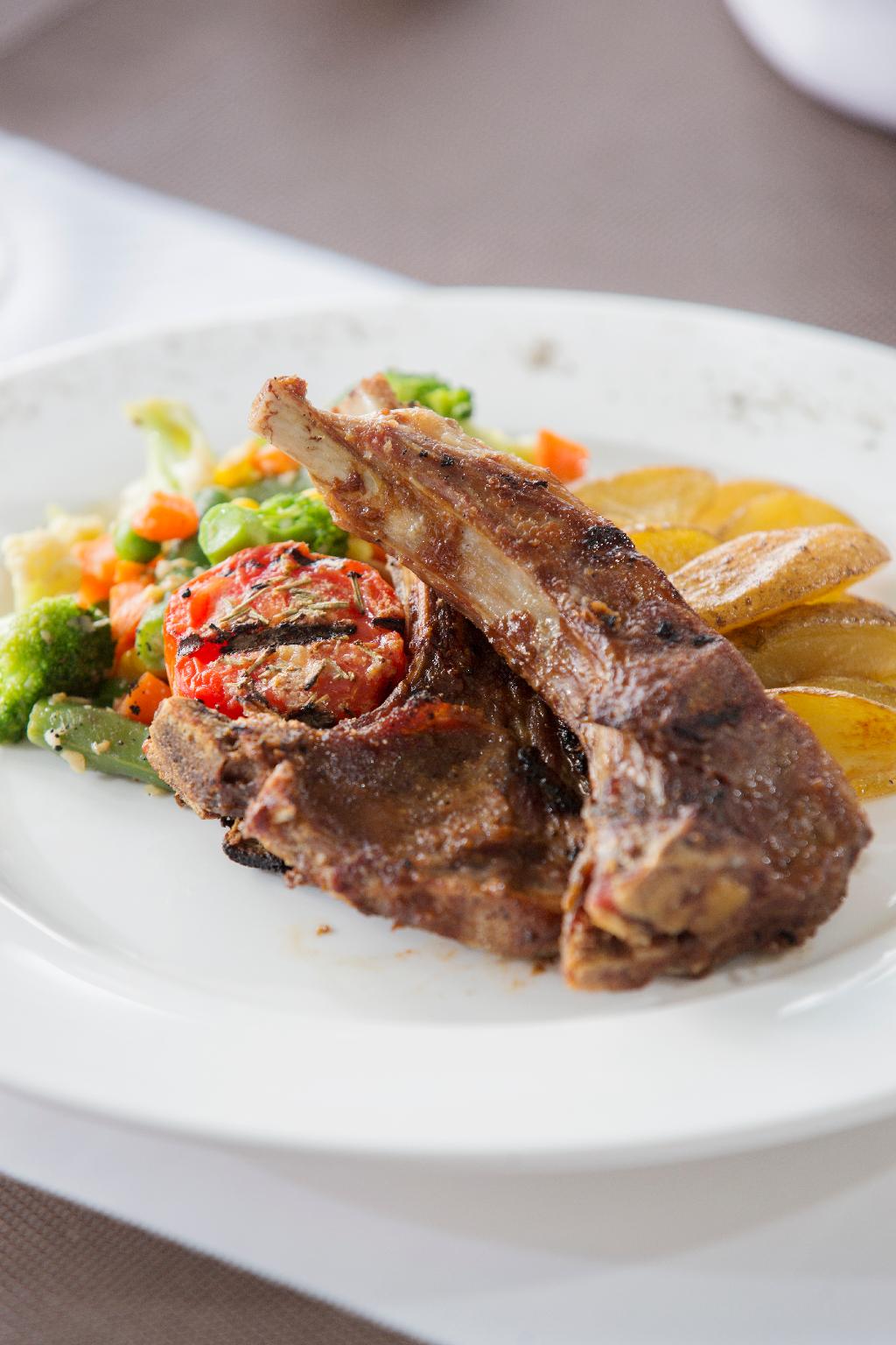 Đồ ăn và thức uống