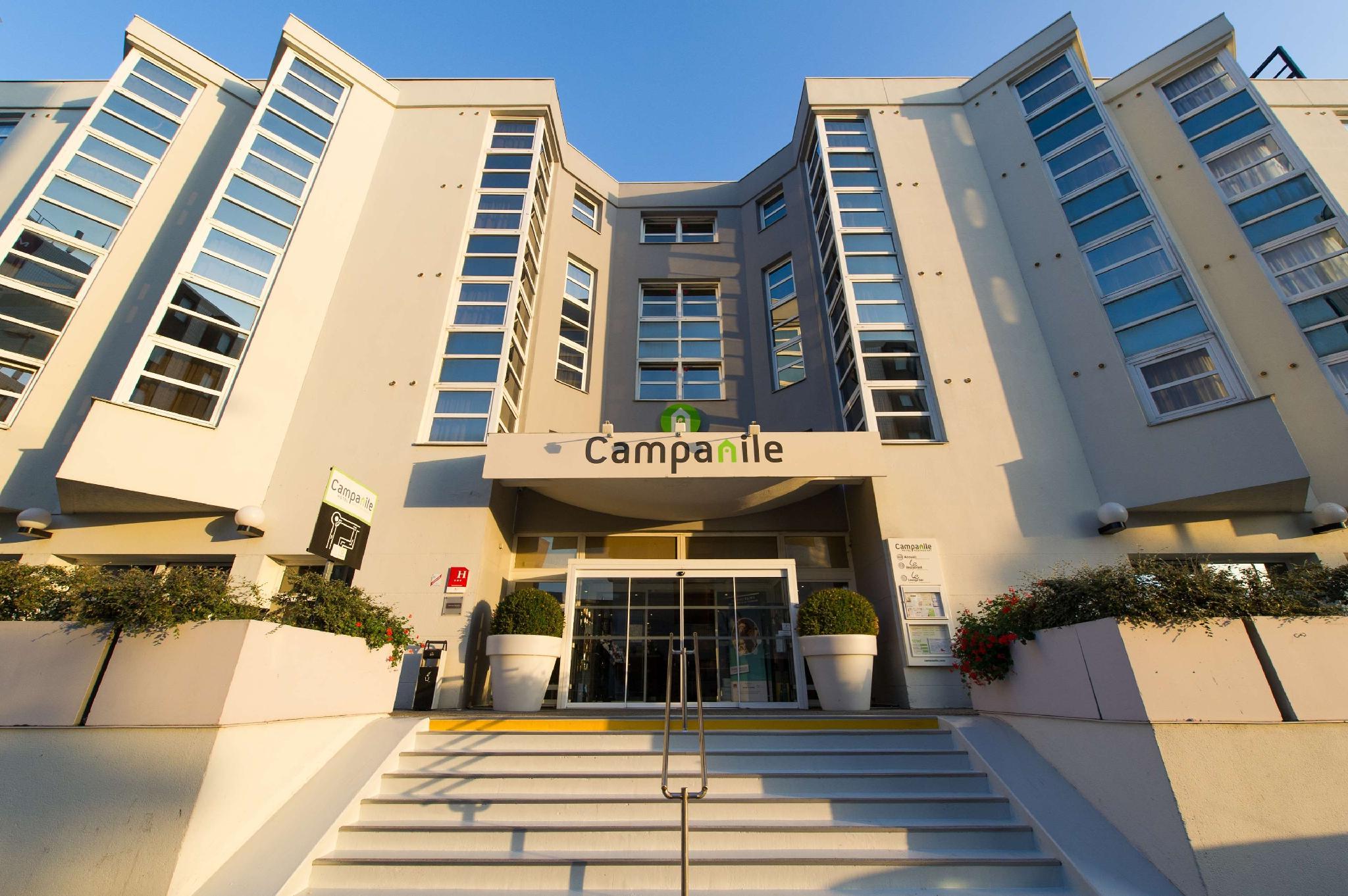 Ngoại cảnh khách sạn