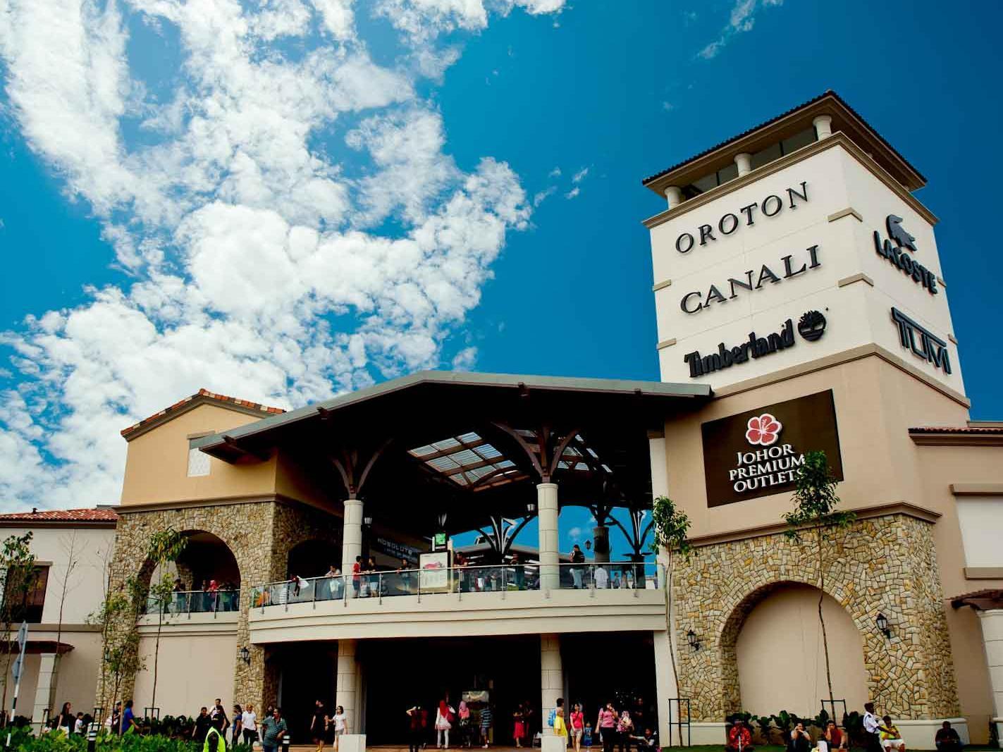 Nơi tham quan gần đây