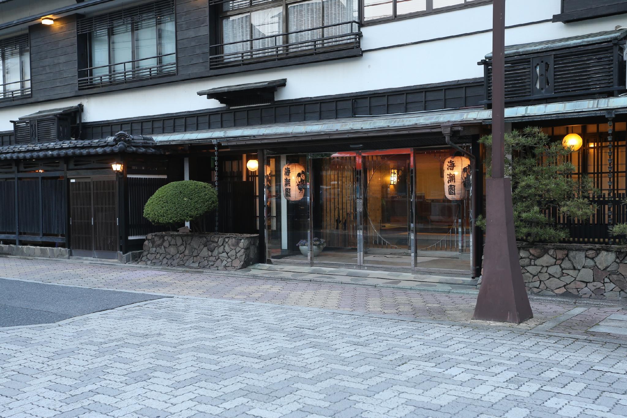 Ngoại cảnh khách sạn