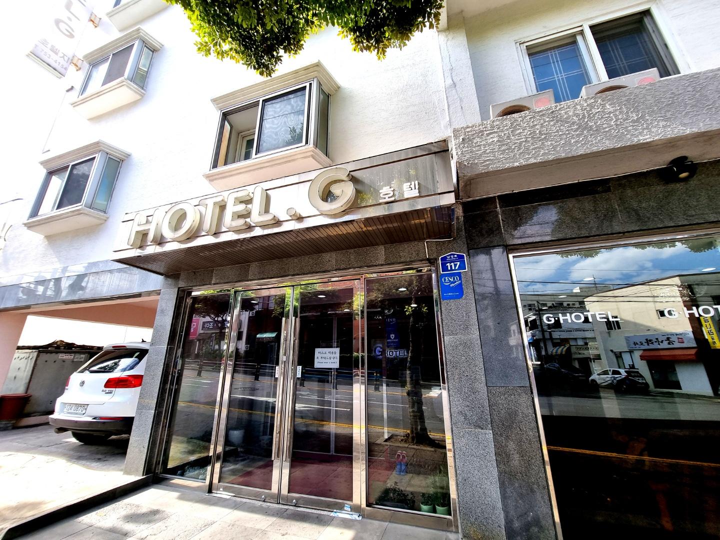 Ngoại cảnh khách sạn