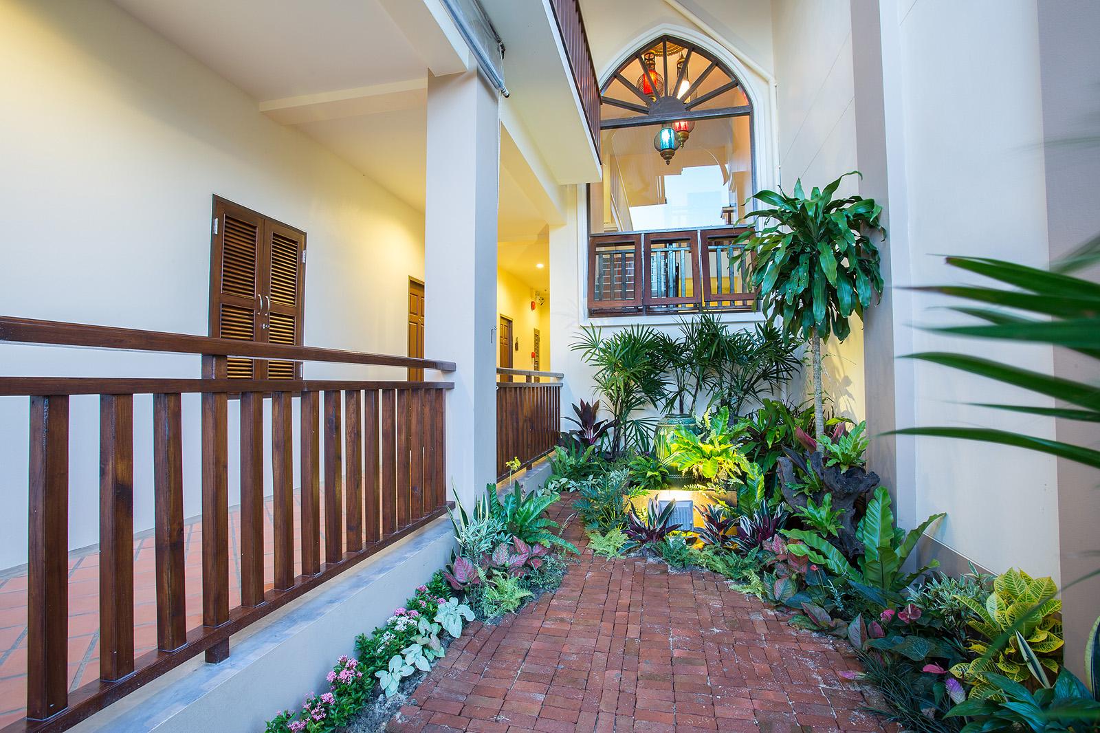 Ngoại cảnh khách sạn