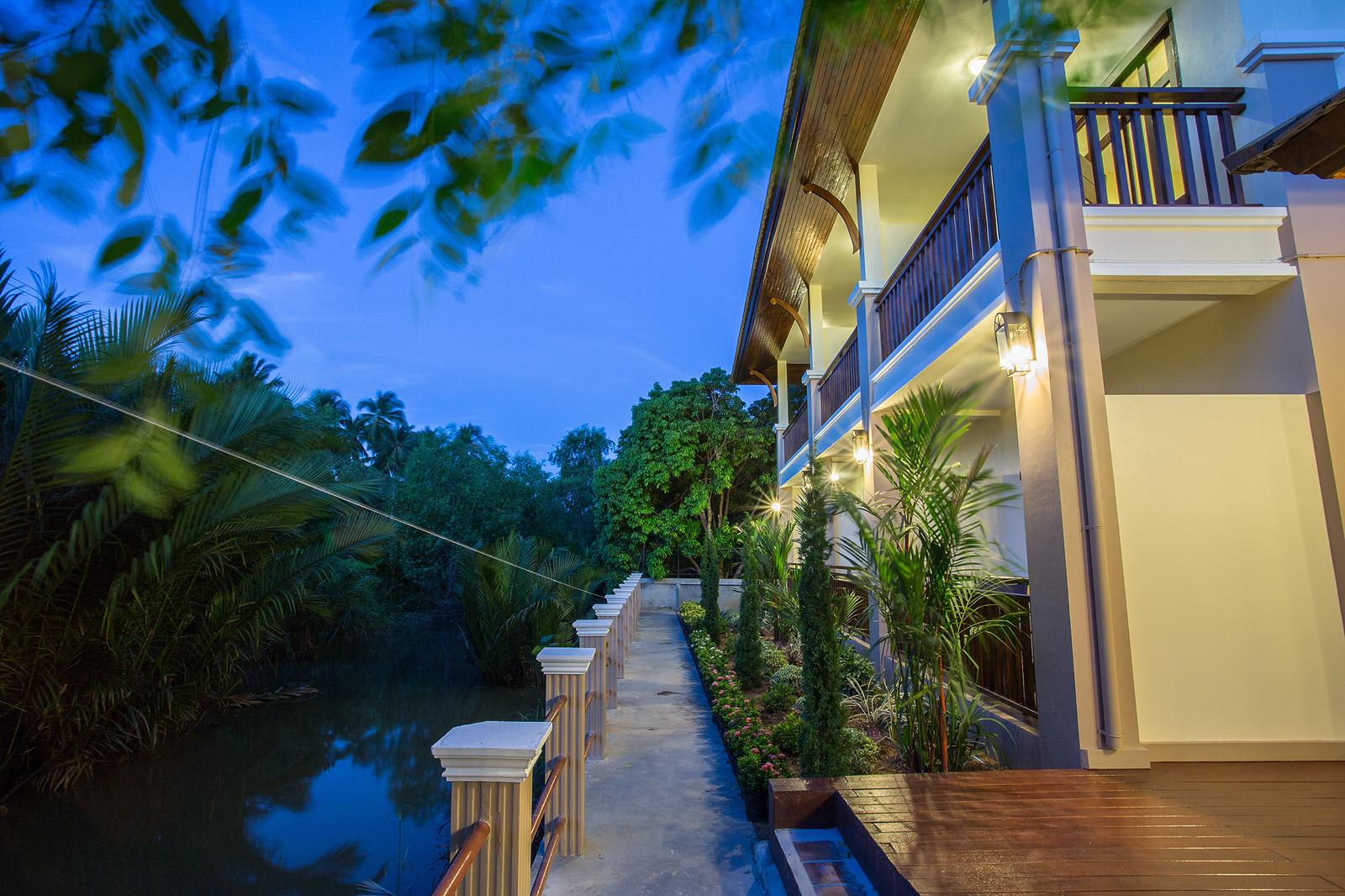 Ngoại cảnh khách sạn