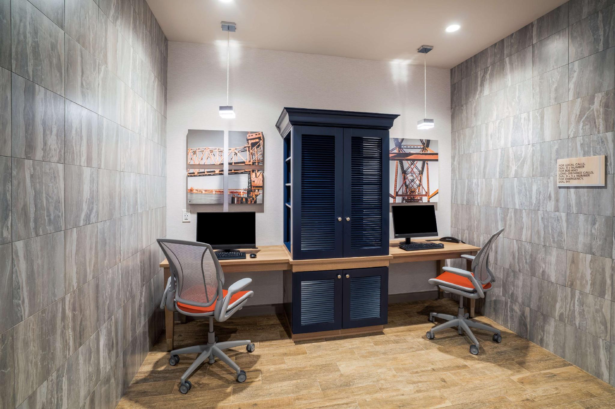 Trung tâm hội nghị