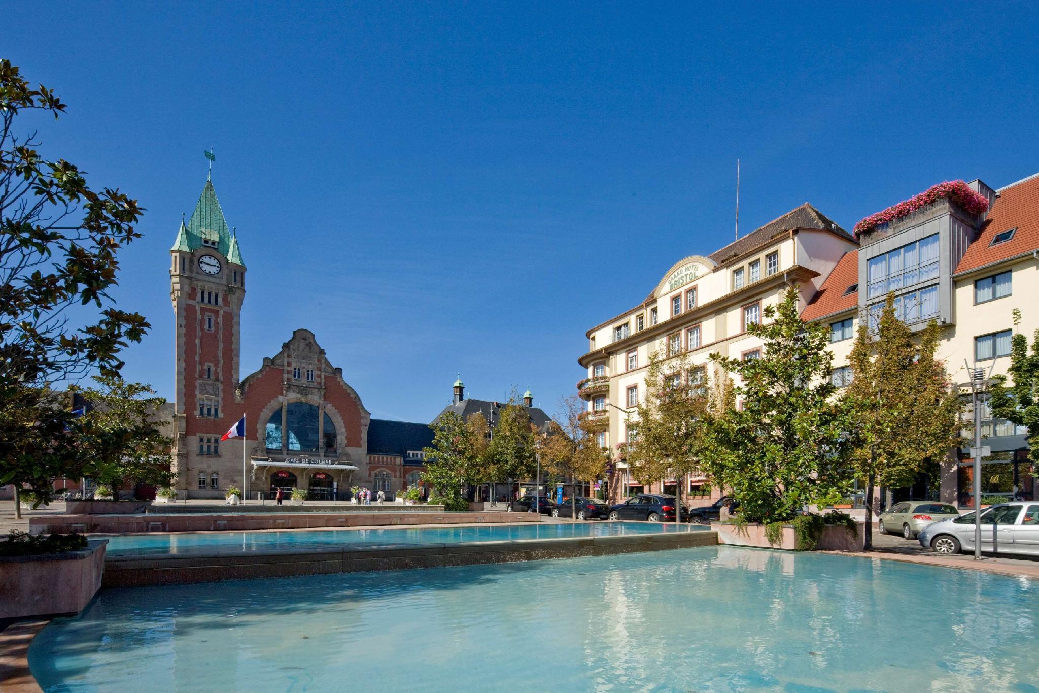 Nơi tham quan gần đây