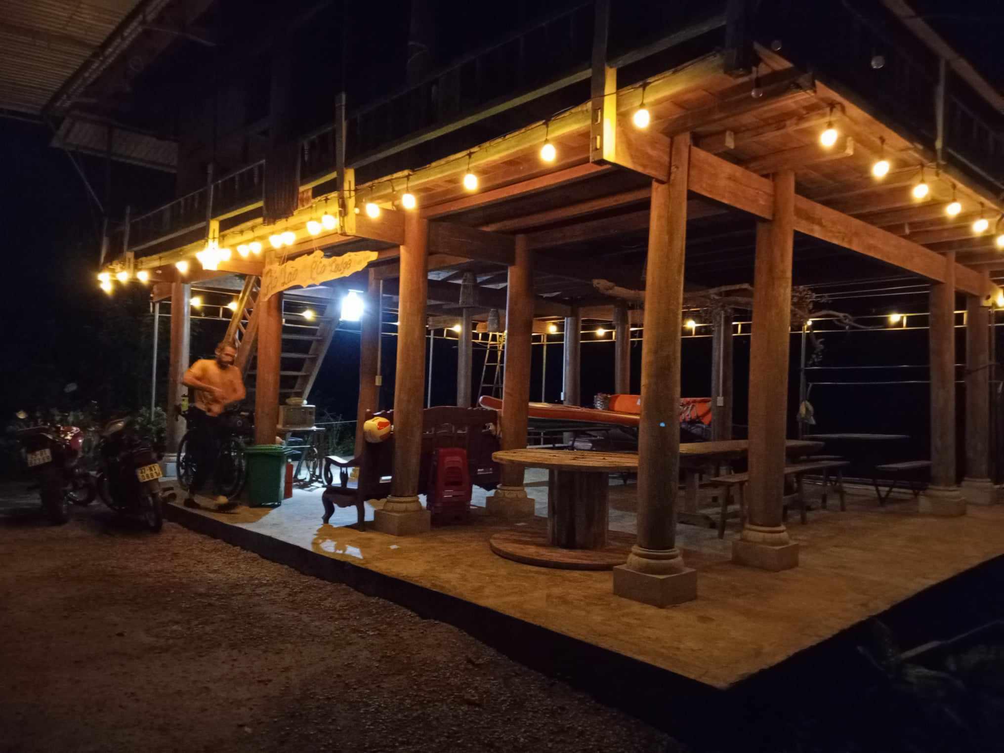 Câu lạc bộ đêm