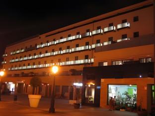 Ngoại cảnh khách sạn