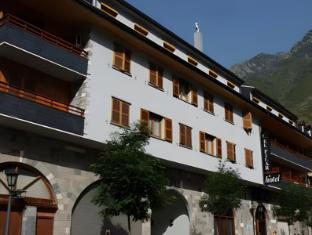 Ngoại cảnh khách sạn