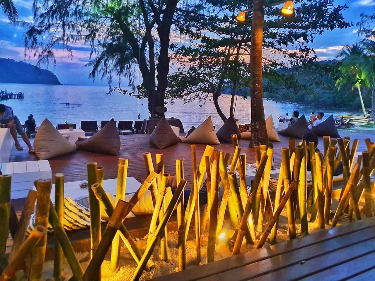 Ngoại cảnh khách sạn