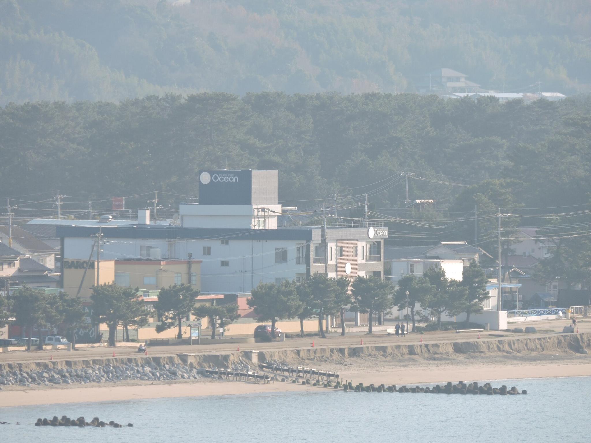 Khu vực xung quanh