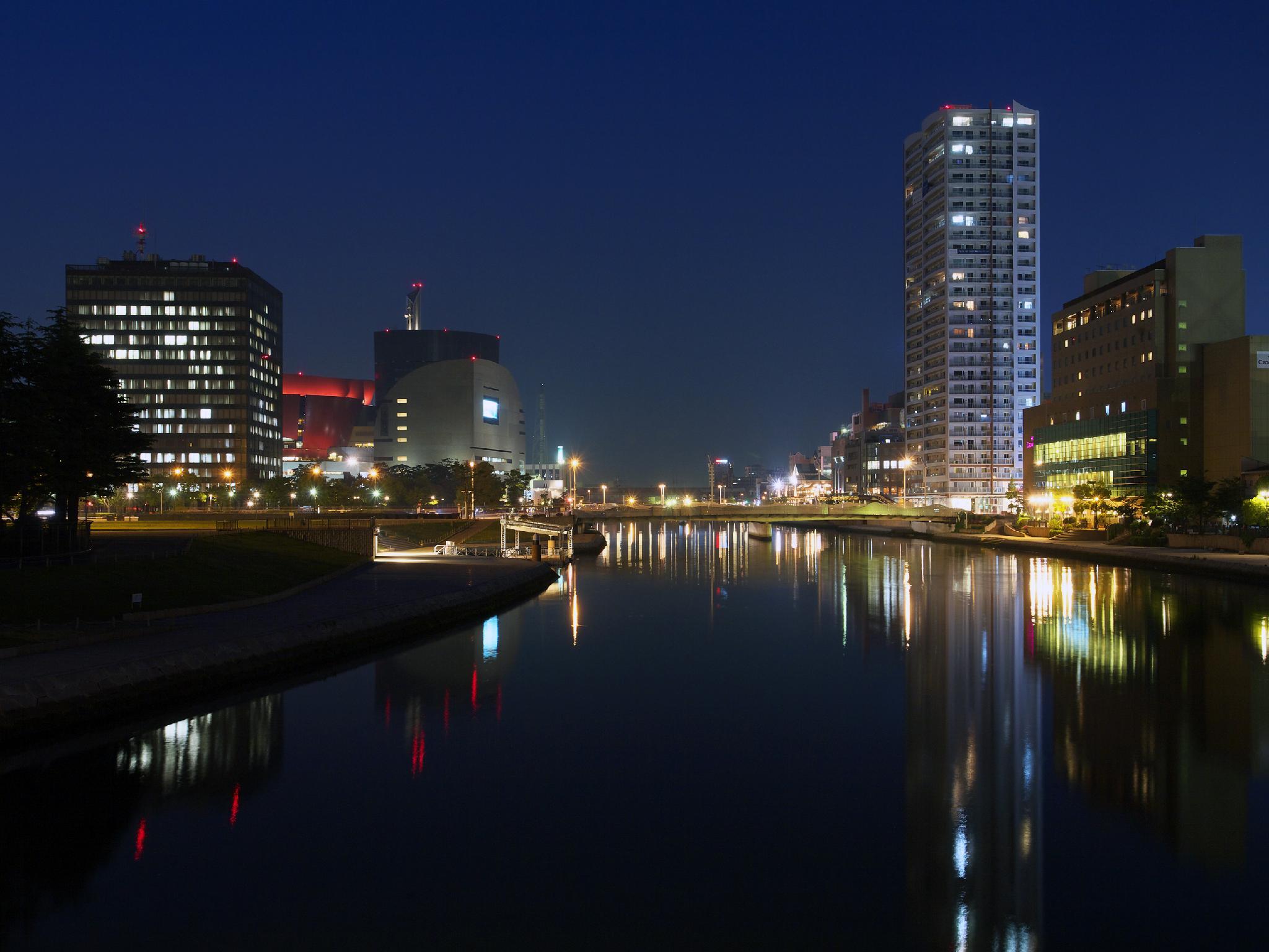 Khu vực xung quanh