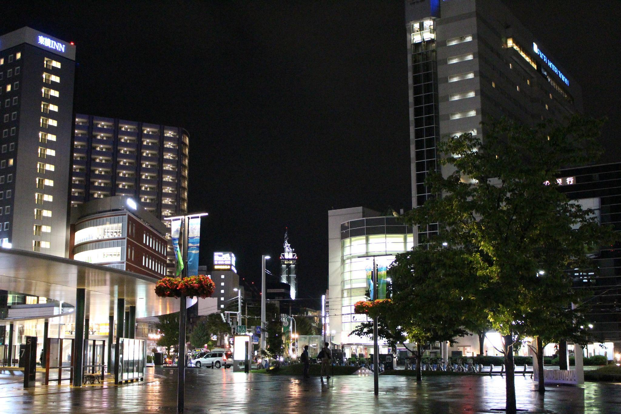 Khu vực xung quanh